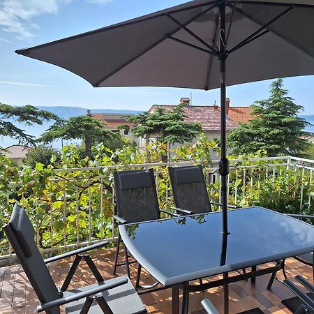 Adriatic Leisure Apartment Novi Vinodolski Bagian luar foto