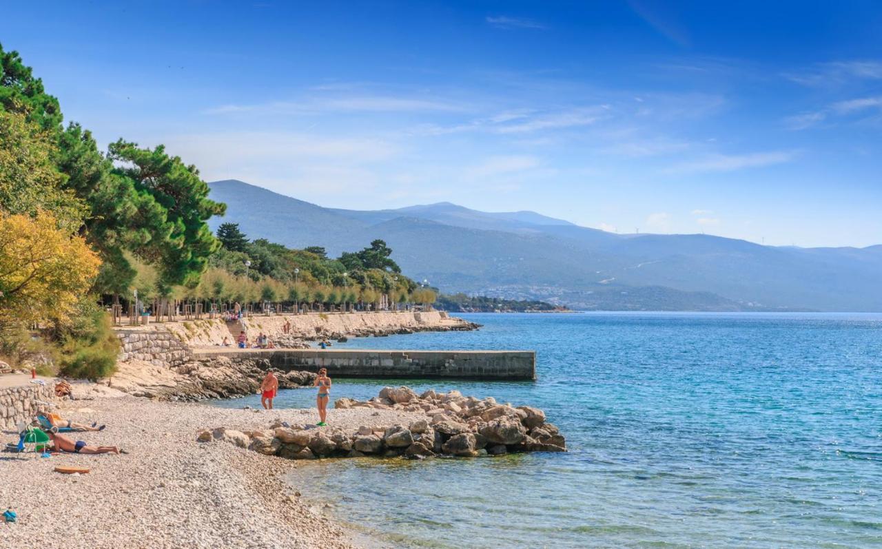 Adriatic Leisure Apartment Novi Vinodolski Bagian luar foto